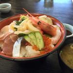 海鮮丼(村上水産仲買人直営店鮮魚部)