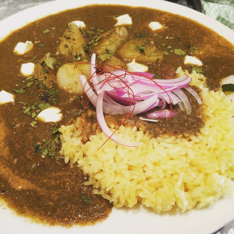 ポテトとクリームチーズのほうれん草カレー(Curry & Cafe WARUNG(ワルン))