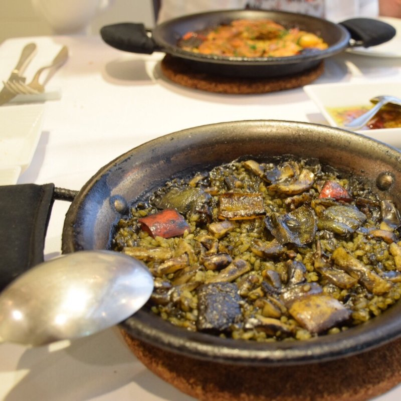 イカスミパエリヤ(スペイン海鮮料理 ラ マーサ （La masa）)