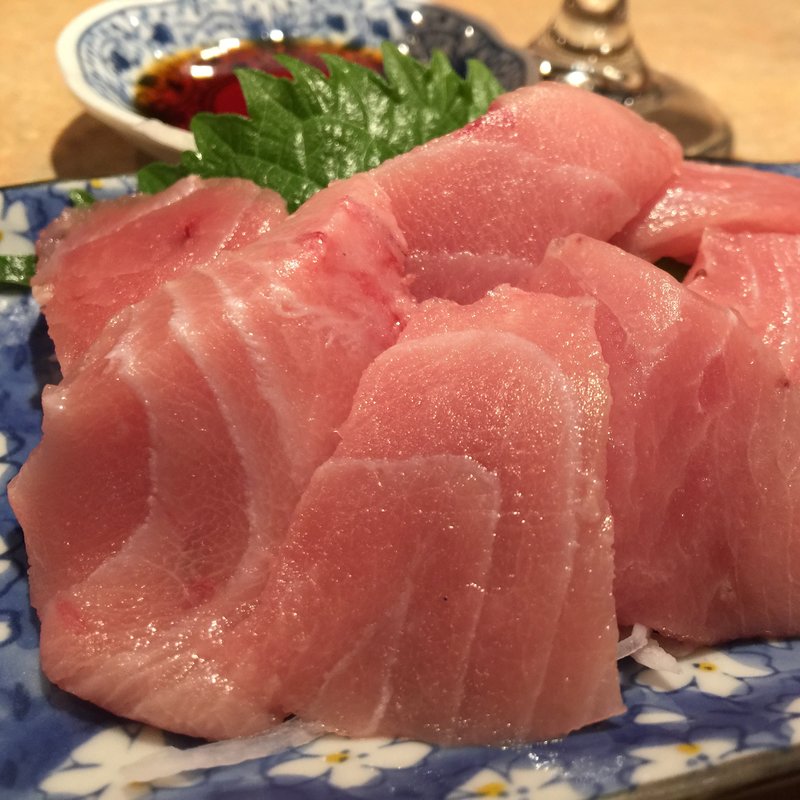 中トロ切り落とし造り(ヱビス屋)