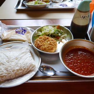 ミートソース、ソフトめん(がっこーにいこう！)