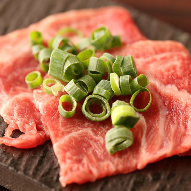 和牛の刺身(にくがとう )