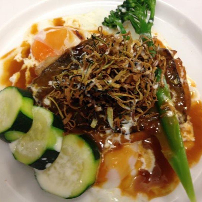 和牛の赤ワイン煮込み(夏目亭)