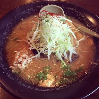 鶏ごぼうラーメン 味噌味(麺屋 花蔵 （かぐら）)