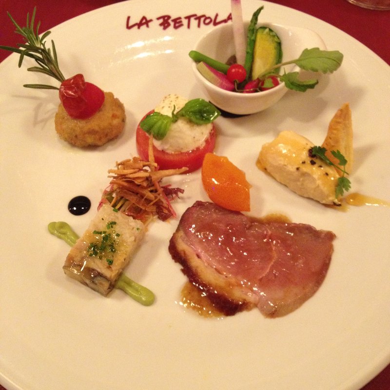 前菜の盛り合わせ(ラ ベットラ ダ オチアイナゴヤ)