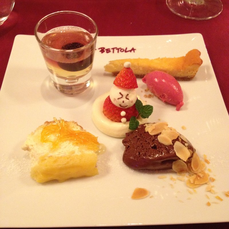 デザートの盛り合わせ(ラ ベットラ ダ オチアイナゴヤ)