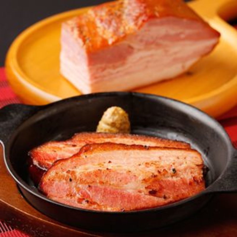 厚切りベーコンステーキ(NICNIC 北千住駅前 （ニクニク）)