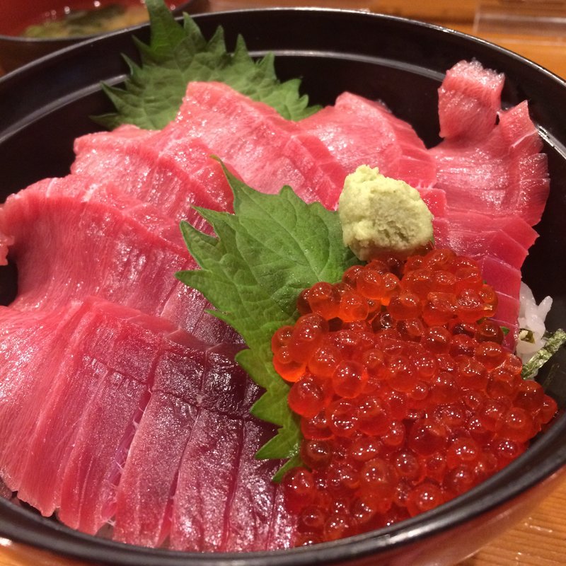 中トロ、いくら丼(又こい家)