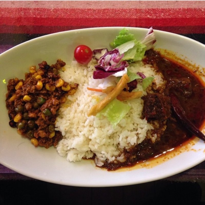 バターチキンカレー+ビーフカレー(Sサイズ)(GHEE （ギー）)