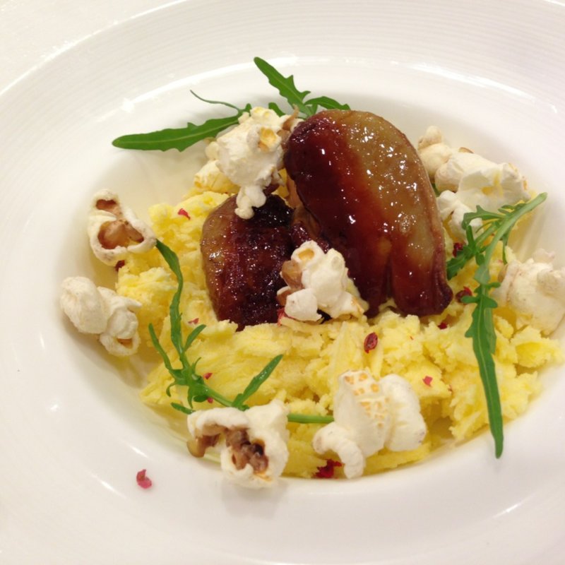 フォアグラとポップコーンのトウモロコシアイス添え(仁 )