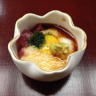 マグロユッケ(蔵六鮨 三七味)