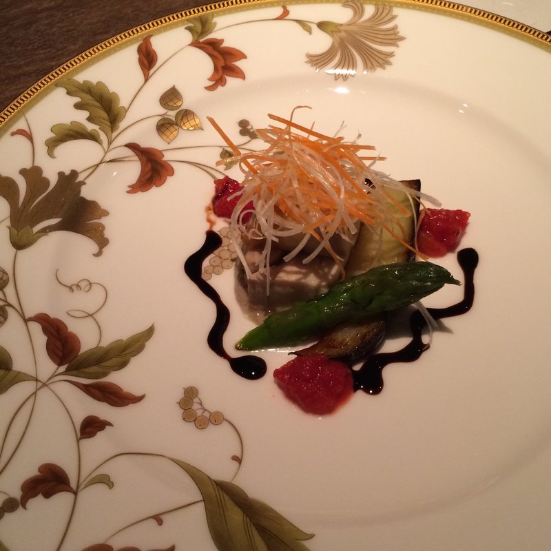 大仙鶏肉のソテー(フレンチ割烹 宿)