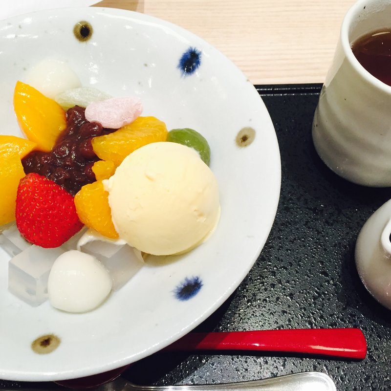 クリームあんみつ(かんみこより)