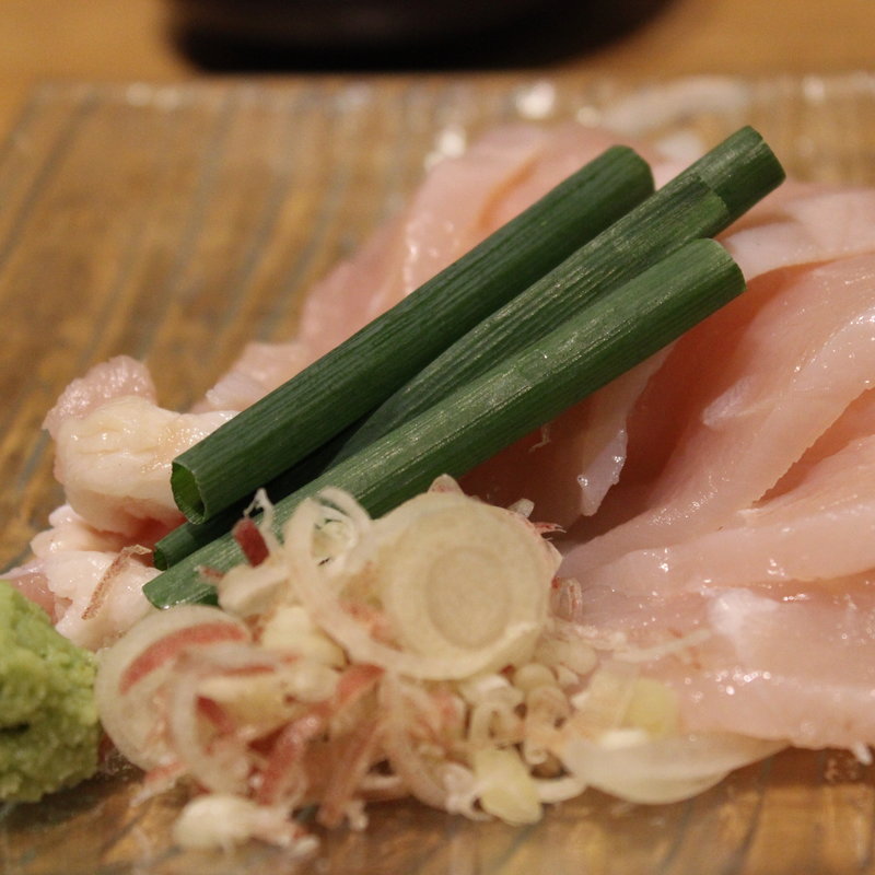 つくば茜鶏の刺身 ～生ハム仕立て～(腹黒屋 品川)