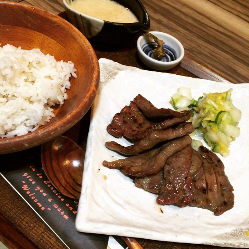 牛タン麦飯セット(牛たん物語)