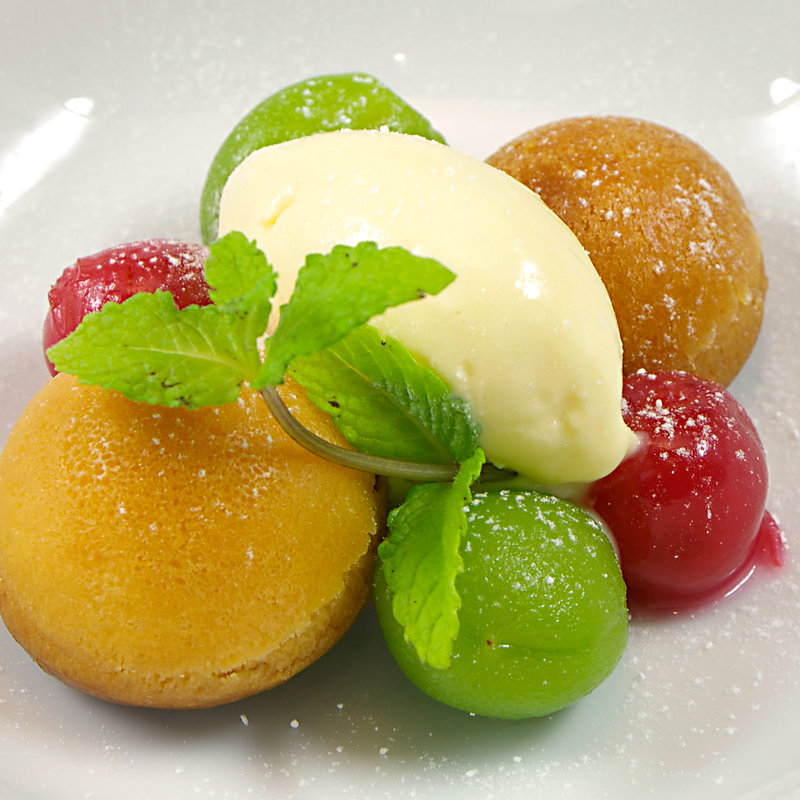 マカロンアイス添え(米音 （kome no ne）)