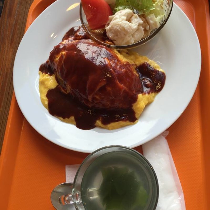 ふわとろたまごのオムライス(トムズスタジオ淡路夢舞台店)