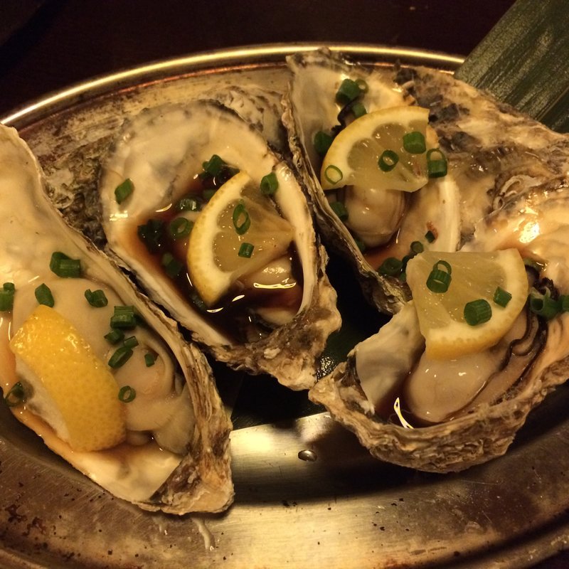 焼き牡蠣(国産牡蠣とホルモンの専門店 エビス 本川越店)