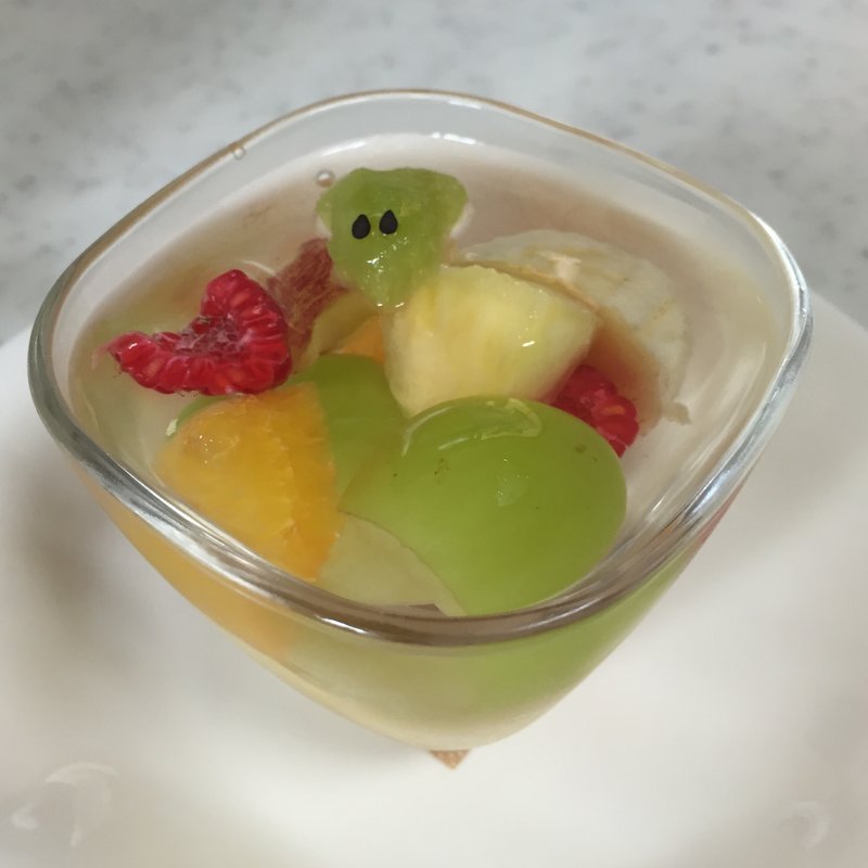 フルーツゼリー(ウィーン菓子工房 リリエンベルグ)