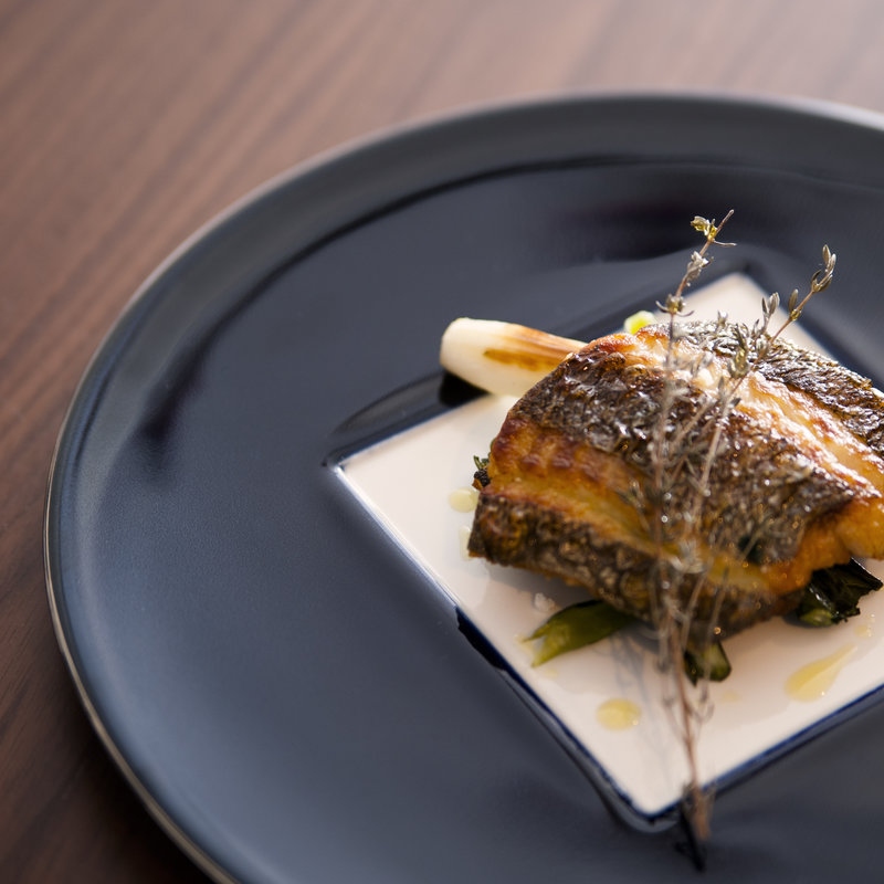 真鯛のポワレ(OSTERIA　ESTROSO （オステリア　エストローソ）)