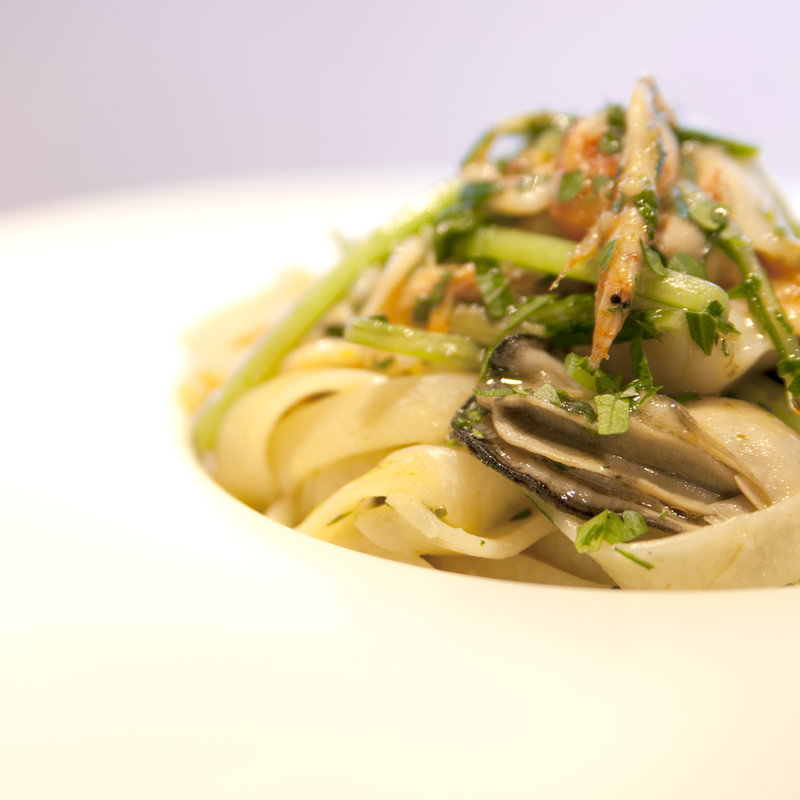 牡蠣と干し海老のパスタ(OSTERIA　ESTROSO （オステリア　エストローソ）)