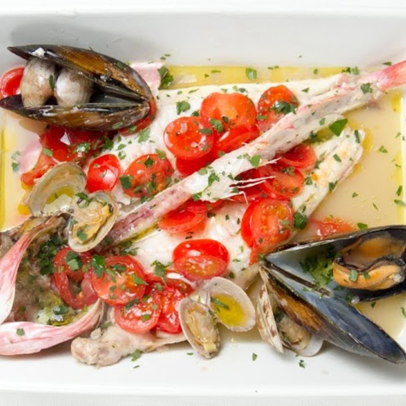 真鯛のアクアパッツァ(OSTERIA　ESTROSO （オステリア　エストローソ）)