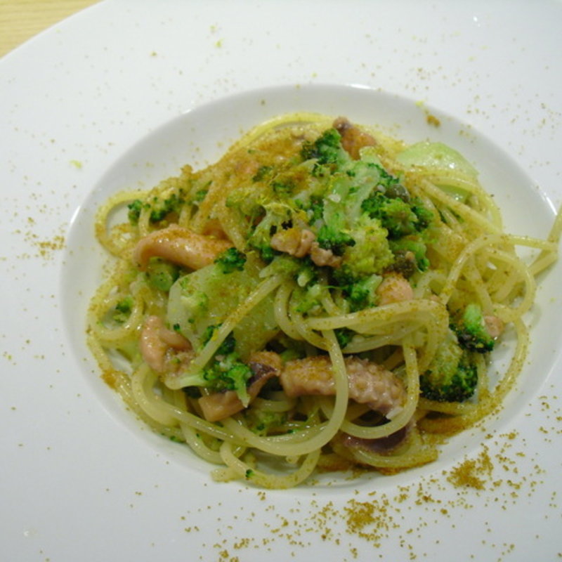 烏賊とブロッコリーのパスタ(MOTORA)