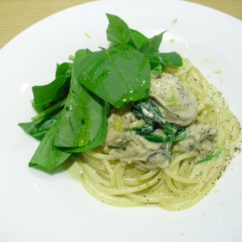 牡蠣のクリームパスタ(MOTORA)