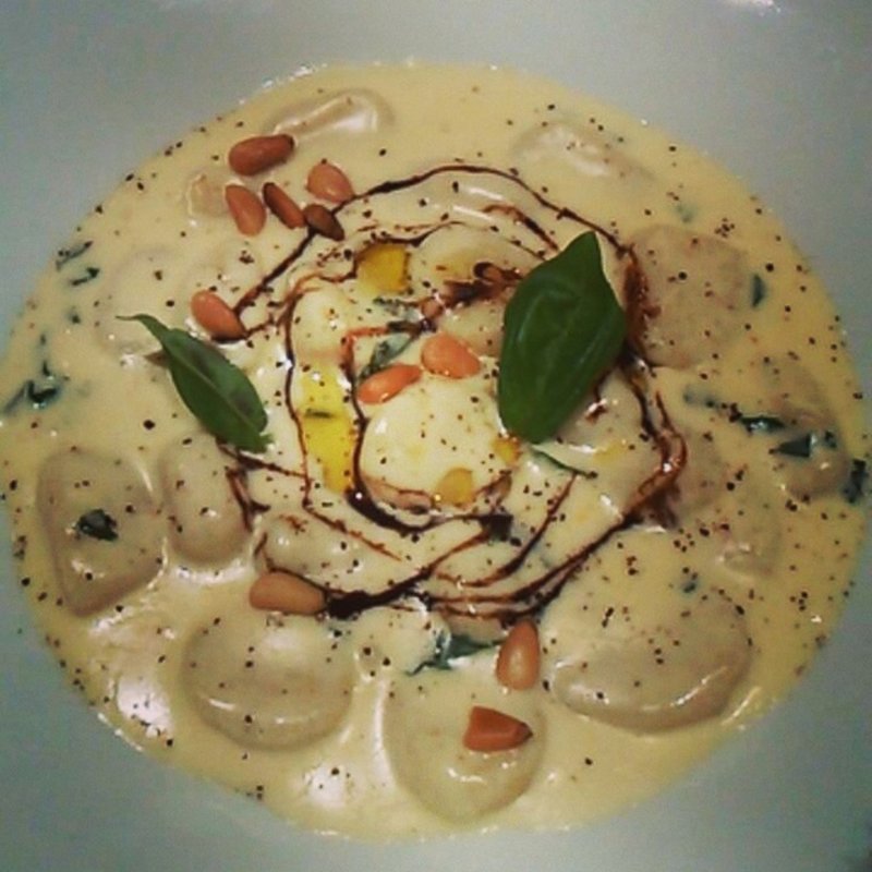 ニョッキのクリームソース(MOTORA)