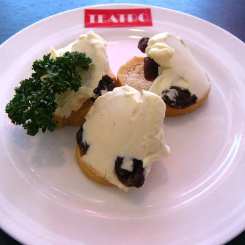 レーズン入りクリームチーズ(テアトロ （TEATRO）)