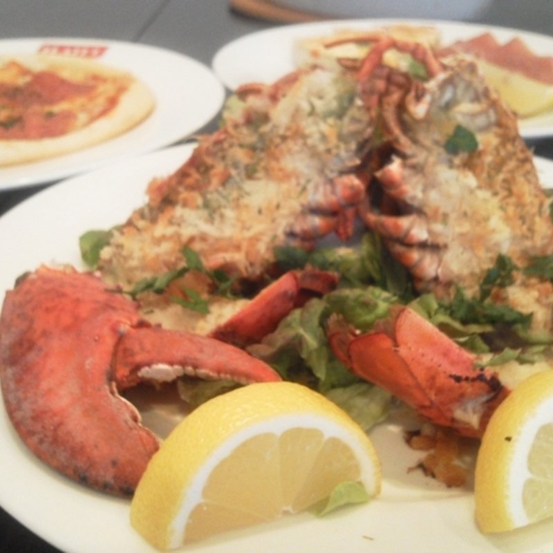 オマールエビのチーズパン粉焼き(テアトロ （TEATRO）)