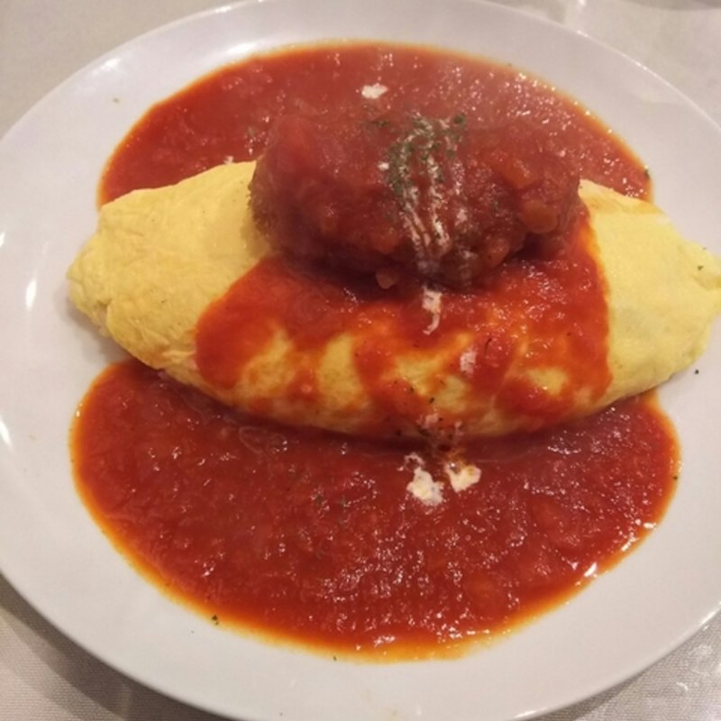 カニクリームコロッケのせトマトソースオムライス(キッチンエッグス （Kitchen Eggs）)