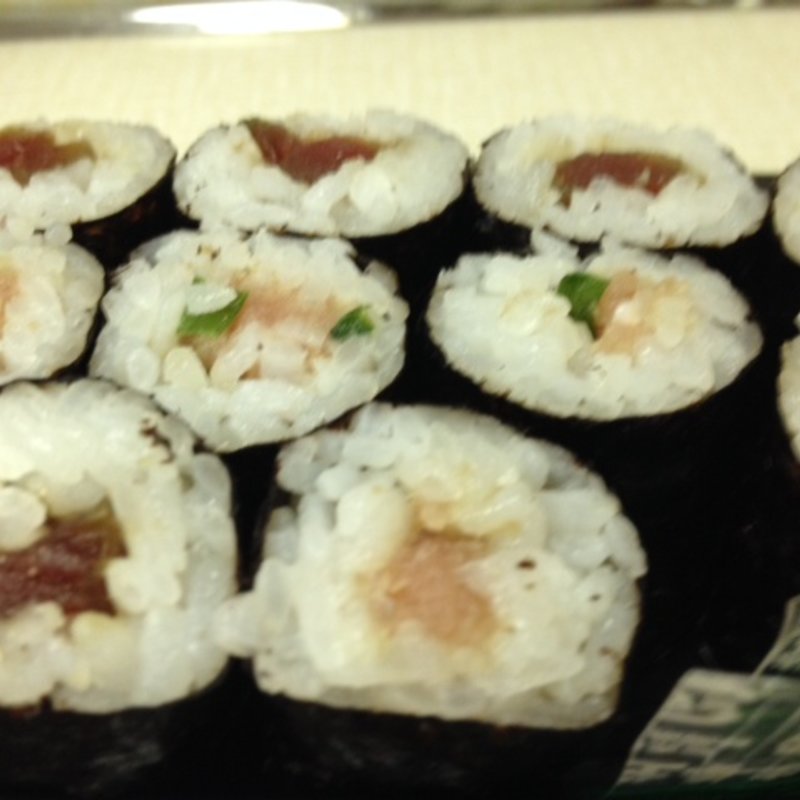 まぐろとすきみの海苔巻(築地奈可嶋EQUiA北千住店)