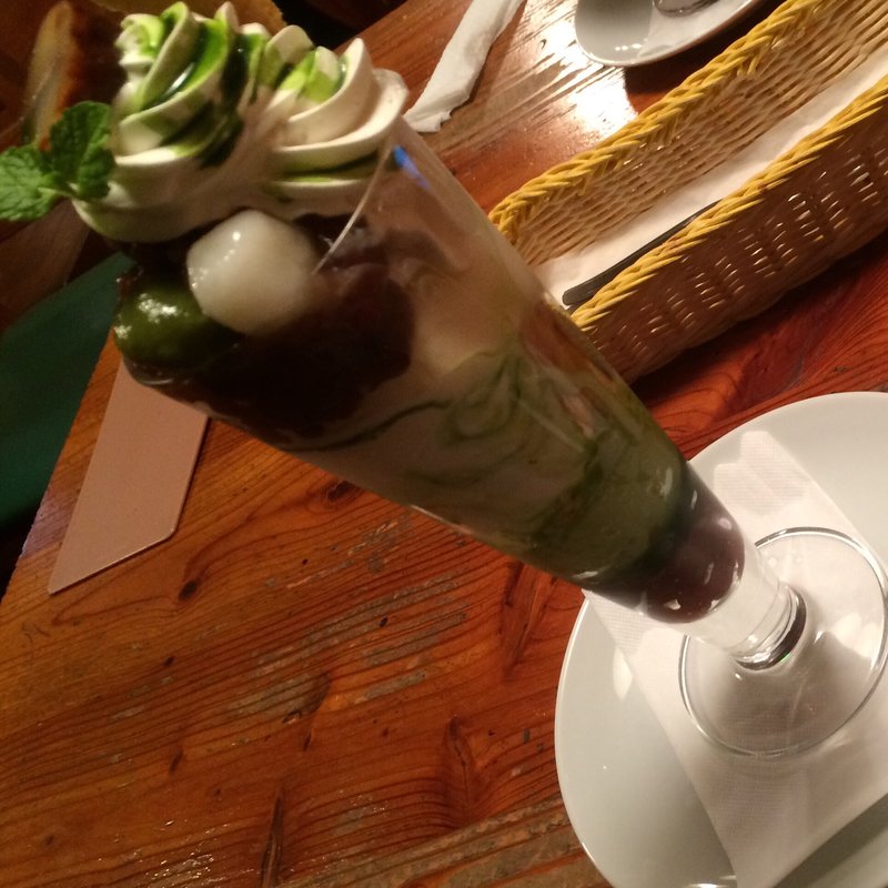 抹茶ぜんざいパフェ(森のなかま東新田店)
