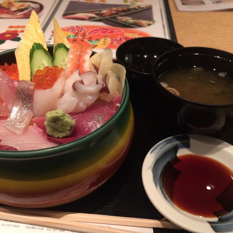 海鮮丼(杜の都寿司田 仙台駅ビル店 （すしでん）)