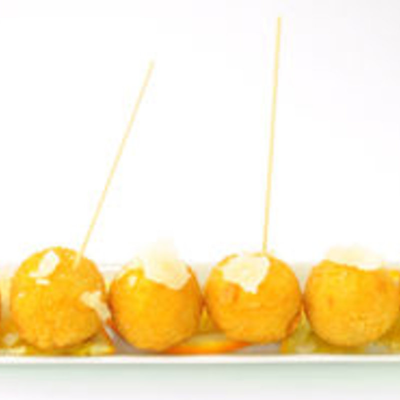 ハモセラーノのクロケッタ(千住バル　ricorico )