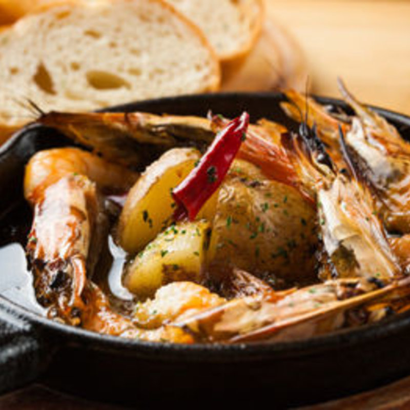 えびのアヒージョ(Bistro ぴっかんて)