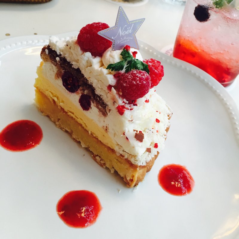 ホワイトチョコラズベリーケーキ(la maison)