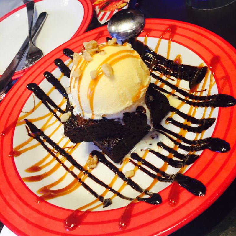 ブラウニー オブセッション(フライデーズ イクスピアリ店 （T.G.I FRIDAYS）)