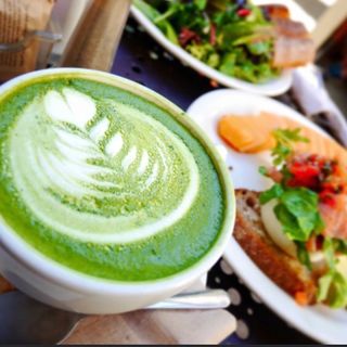 green tea latte(urth caffe Santa Monica)