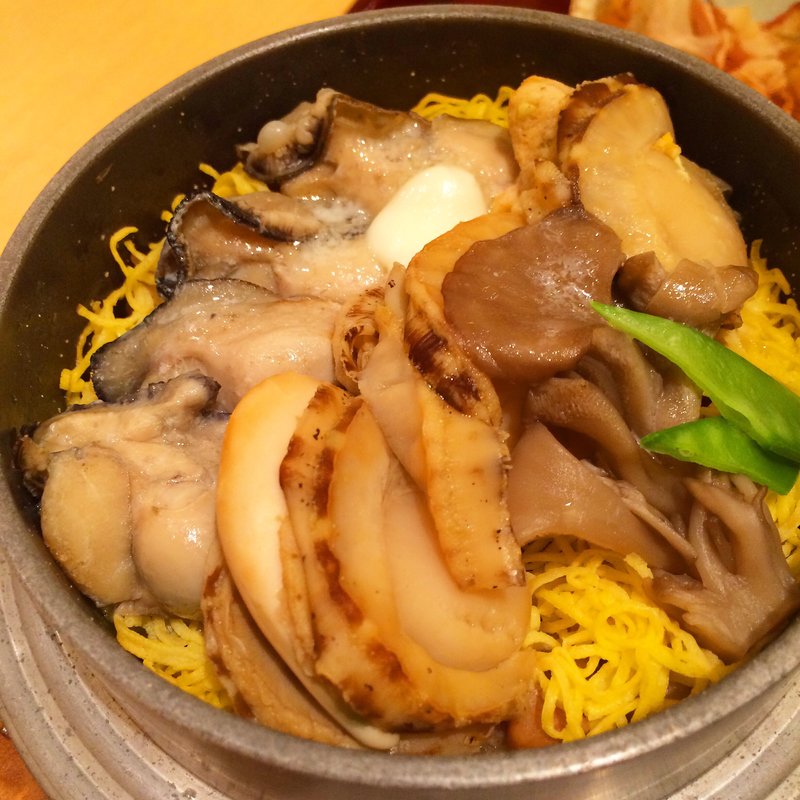 ホタテ牡蠣釜飯 バター(北海釜めし 海鮮銀しゃり ふく亭 新千歳空港店)