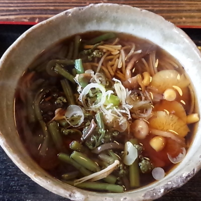 きのこそば(風の庵 （かぜのいおり）)