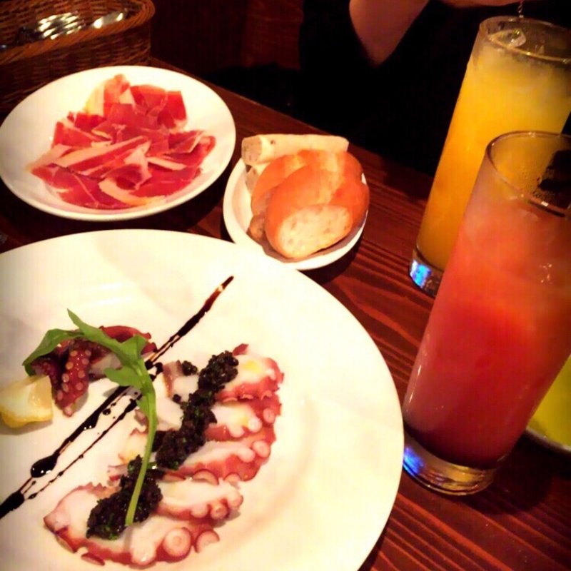 タコのカルパッチョ(イタリアン バール イル カドッチョ)