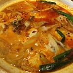 チゲ風辛みそ煮込み麺
