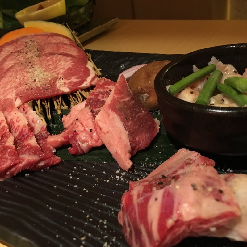 焼肉盛り合わせ(焼肉 さくらぎ)