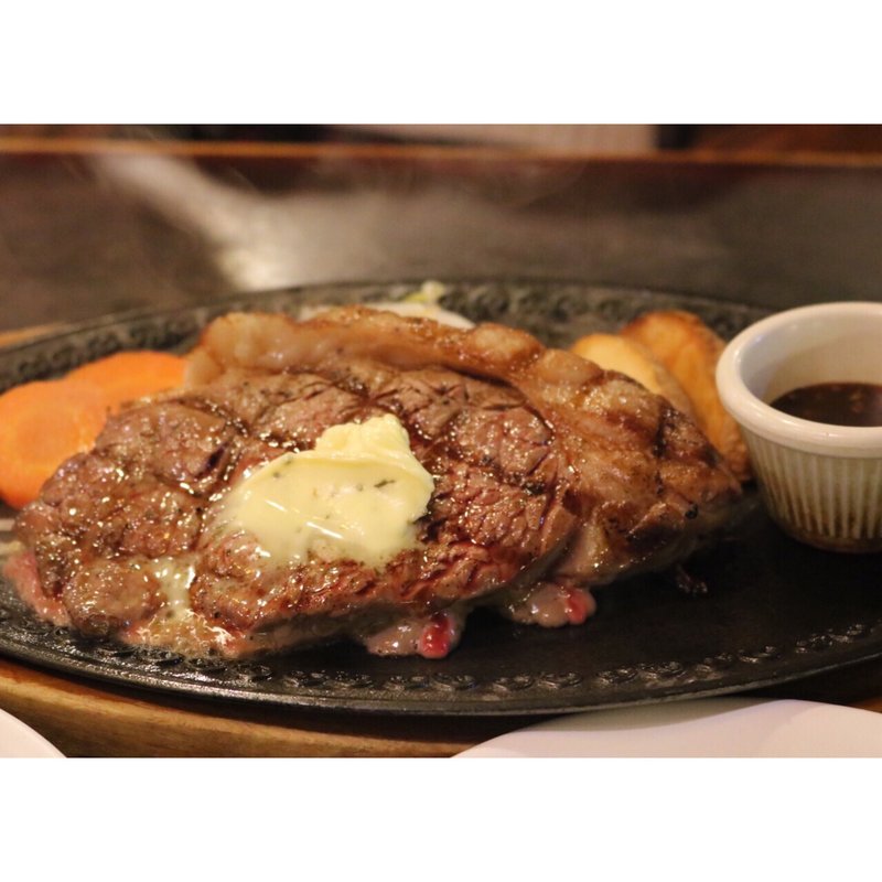 サーロインステーキ（レギュラー）(ステーキ＆ハンバーグ いわたき 野菊野店)