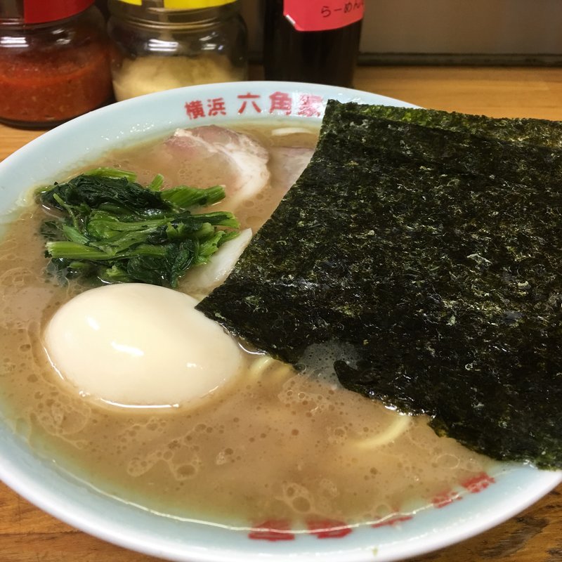 チャーシューメン(六角家 六角橋本店 （ロッカクヤ）)