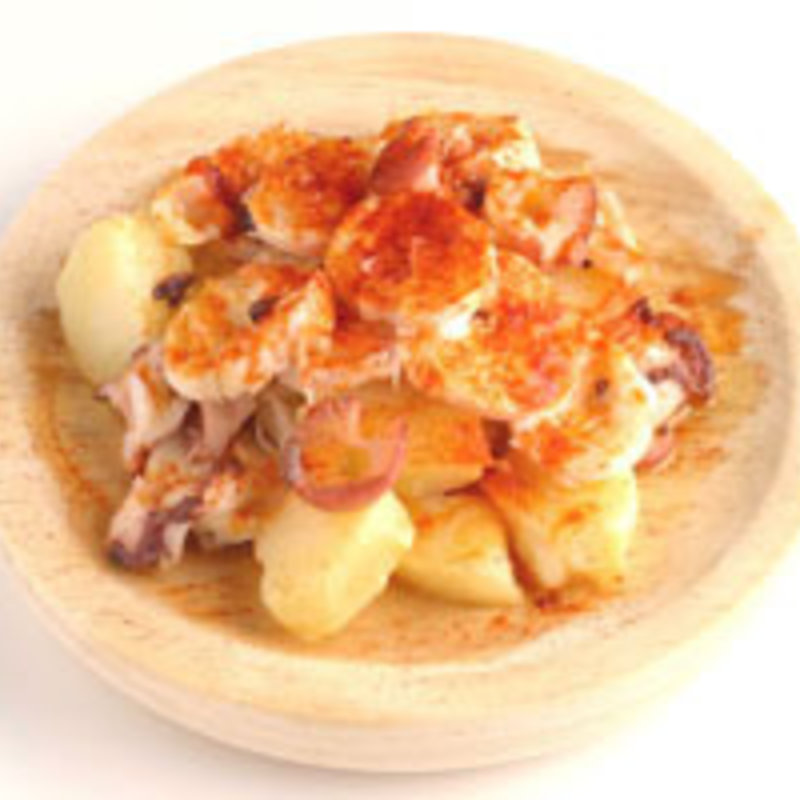 ジャガイモと豚肉の合わせもの(BAR de ESPANA ocho)