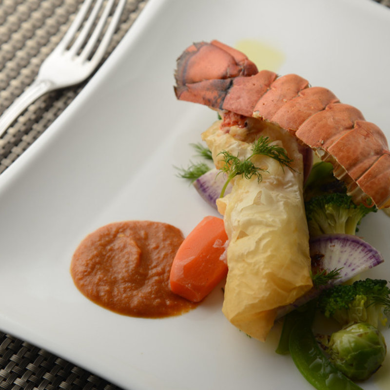 オマール海老のパートフィロ包み(Eau mont オ モン)