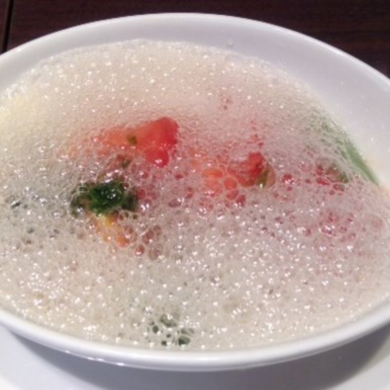 チェリーモッツァレラチーズとフルーツトマトのカプレーゼ(俺のフレンチ・イタリアン 松竹芸能 角座広場)